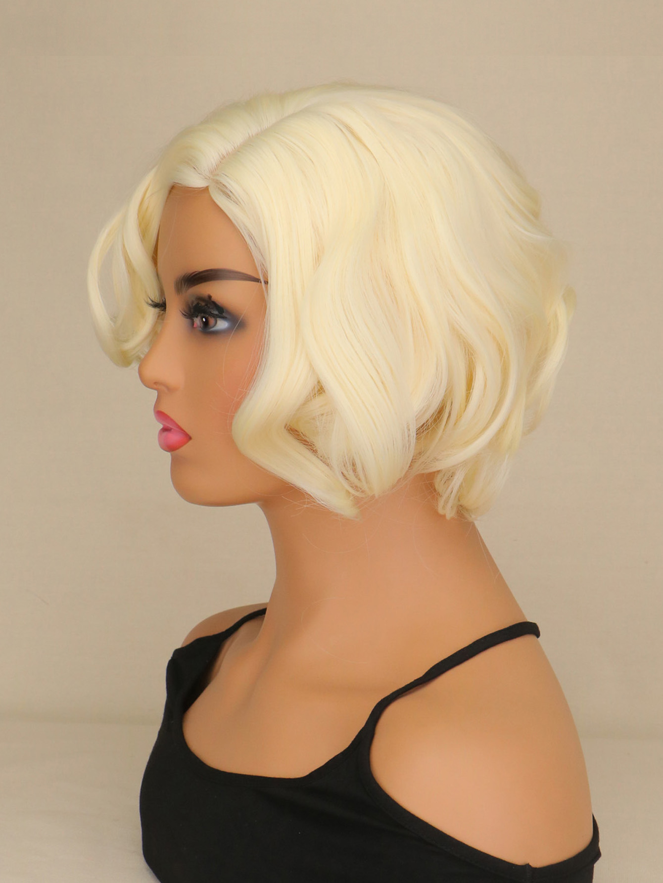 Vrouwen Synthetisch Kort Krull - Women'S Accessories In The 60S recensie en prijs